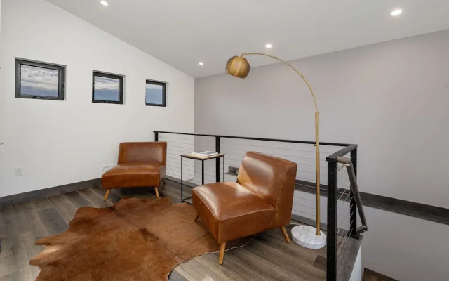 Scenic Perch 2 Bedroom Home