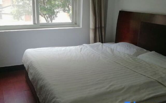 Shanghai Dingjia Hotel