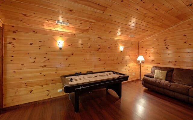 Uwoduhi Pool Lodge Apartment 6