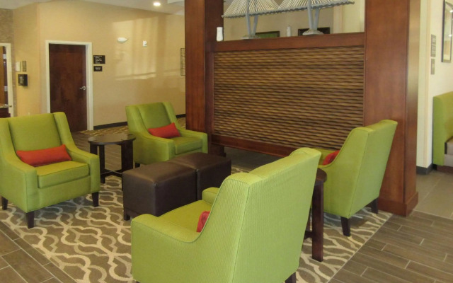Comfort Suites