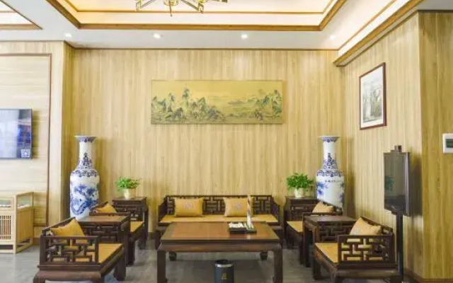 Fangcheng Port Zhenru Hotel