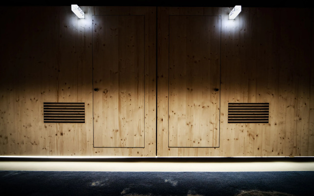 Zero Box Lodge Porto