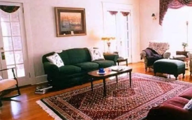 Far View - A Bed & Breakfast Estate