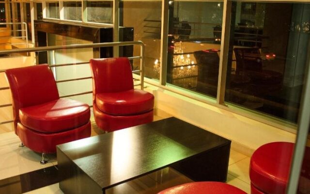 Plaza Real Hotel