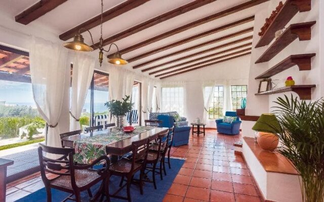 Ericeira Villa Surf Camp Hostel