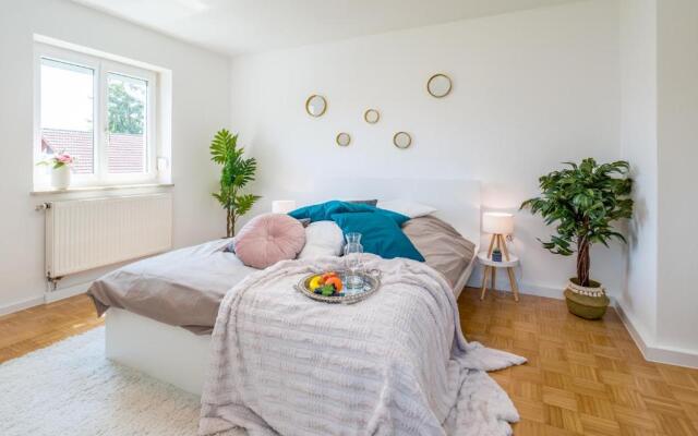 2OG Mitte Wunderschöne 68m² große 2-Zimmer City Wohnung nähe Salzburg