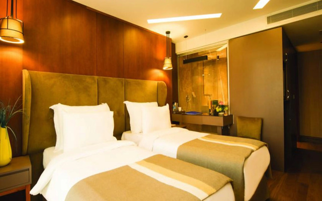 Blueway Hotel Historical