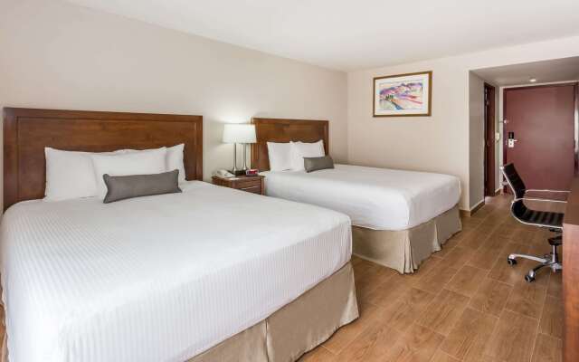 Baymont Inn and Suites Lazaro Cardenas