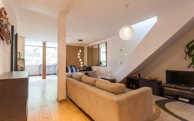 Liberty Penthouse Three-Bedroom Apartment - by LU Holidays