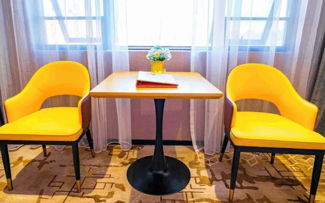 Yuntai Guanjing International Hotel