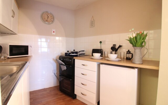Roomtel Riverside Suites