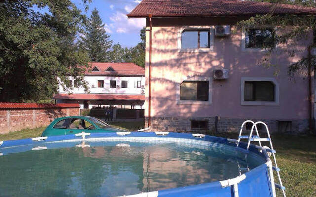 Kostina Guest House