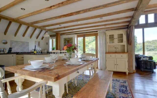 Three Oaks Barn