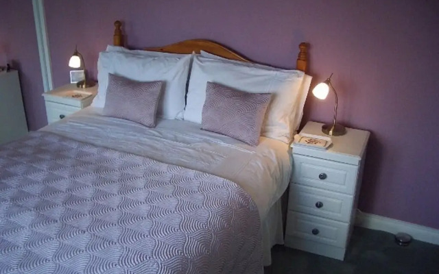 Quixhill - Denstone - Dove Meadow B & B