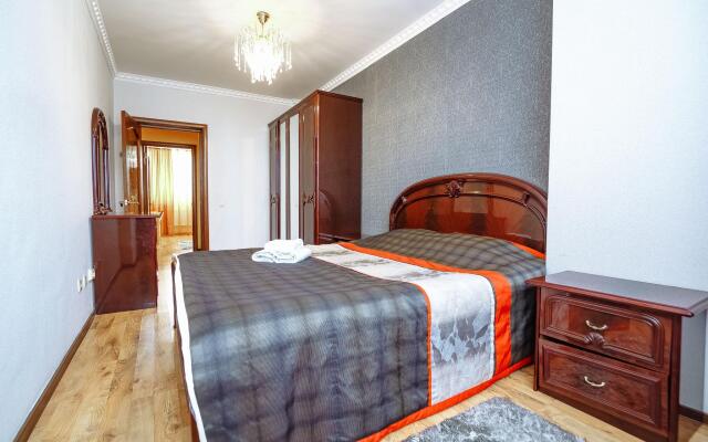 Apartments on 64/1 Syganak Street