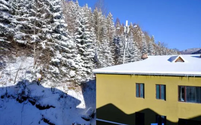 Snow Town Snow Mountain Snow Hotel — 4-star hotel in Mudanjiang