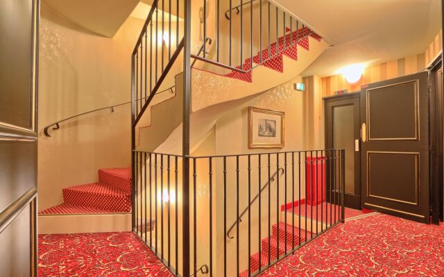 Welcome Hotel