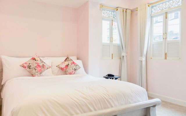 Noursabah Bed Bangkok