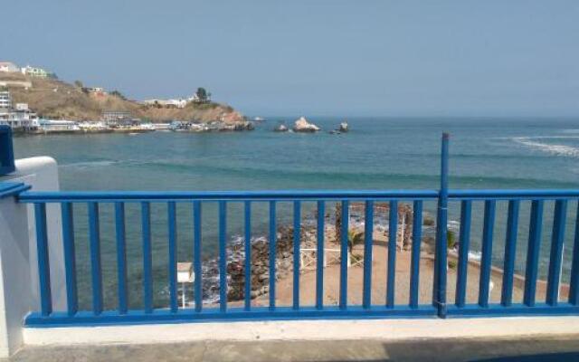 Hostal Los Delfines San Bartolo