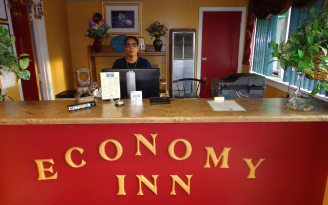 Economy Inn Express Warren