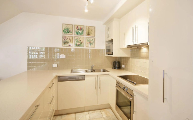 Alderly Apartment 10