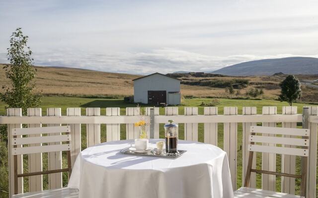 Fosshóll Guesthouse