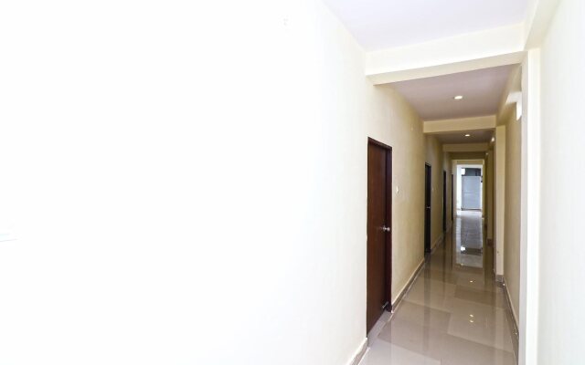 Anmol Plaza by OYO Rooms