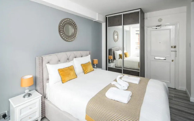 NEW Sleek & Modern Studio in the Heart of Chelsea