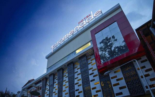Townhouse Oak Cihampelas Near Ciwalk Formerly Promenade Hotel