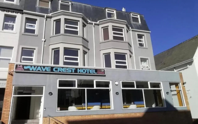 OYO Wave Crest Hotel