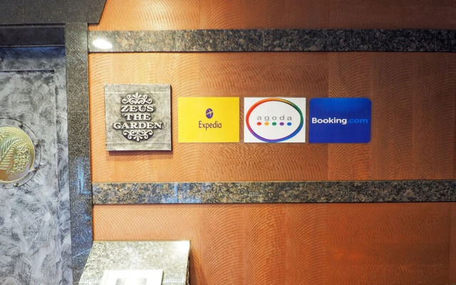 Yeah Room Zeus The Garden