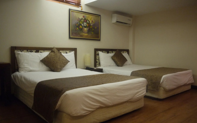 Holiday Saipan Hotel