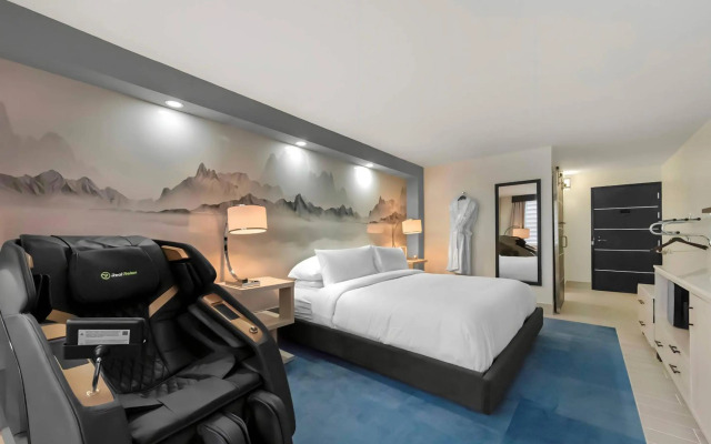 Blue – A Modern Hotel, an Ascend Collection Hotel