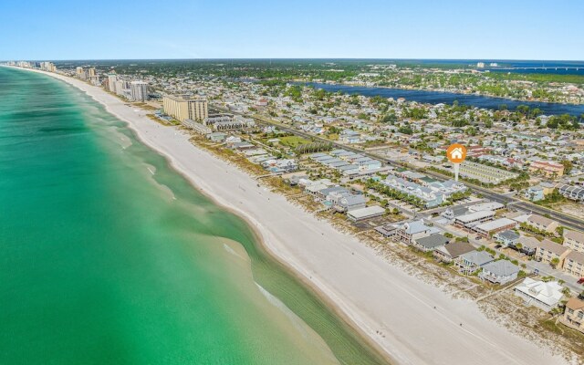 Spectacular 3br 4ba w/ Private Pool, 2 Min Walk to Beach - Sleeps 15!