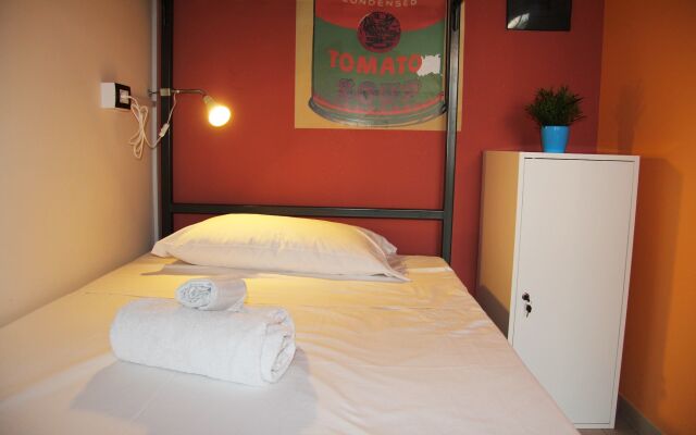 Urban Pop Hostel & BnB