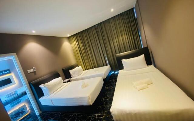Stirling Suites