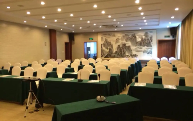 Lin An He Run Shi Jia Resort