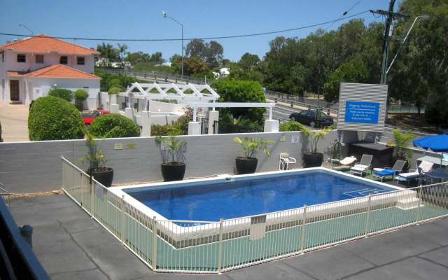 Regency Waterfront Motel
