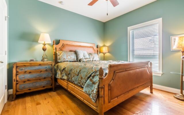 Aqua Vista by Luxury Gulf Rentals