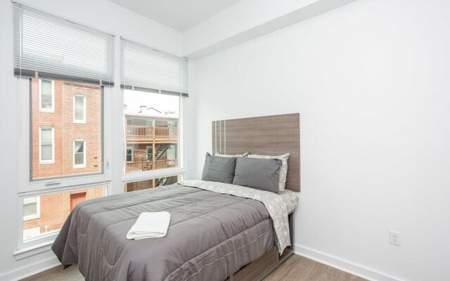 Luxury Apt Near Convcenter, Stadiums, & Harbor