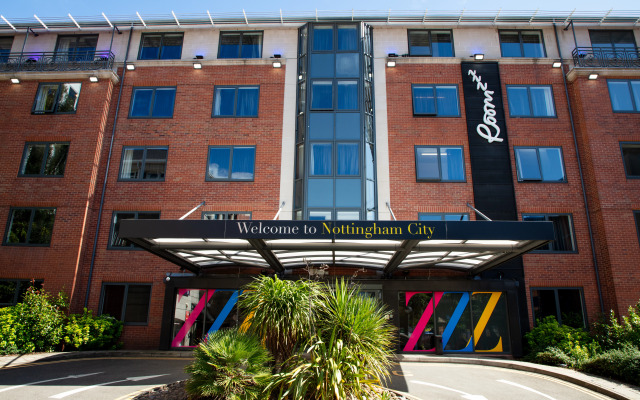 Aparthotel Roomzzz Nottingham City