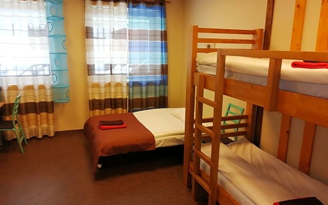Everest Kivioli Hostel