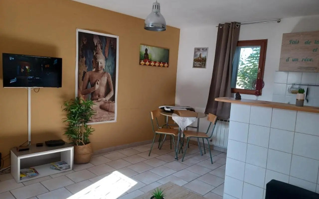 Jolie petite maison idéalement située
