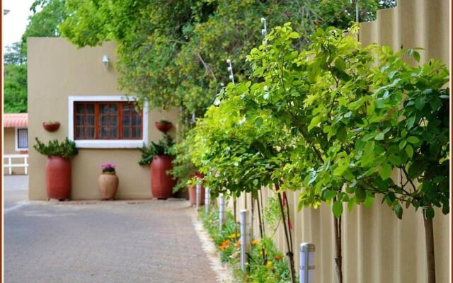 Jock-Inn Guest House