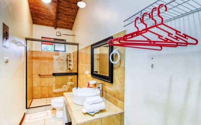 Hotel Kinkajou Ecolodge