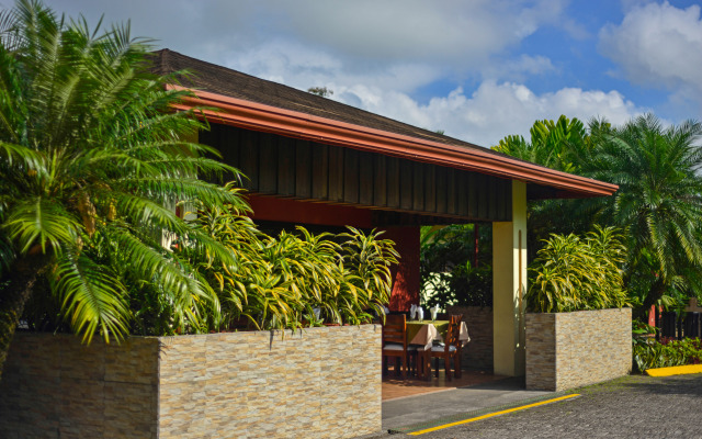 Hotel Lomas del Volcán