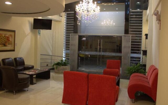 Plaza Real Hotel