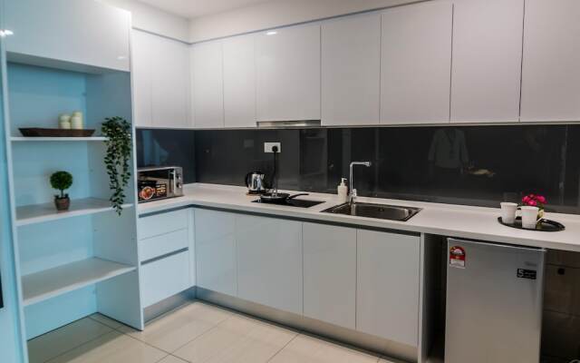 Almas Suites by Subhome