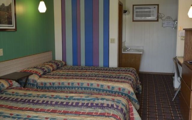 Edgetowner Motel