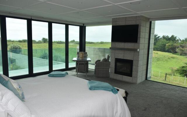 157 Field Way Luxury Lodge